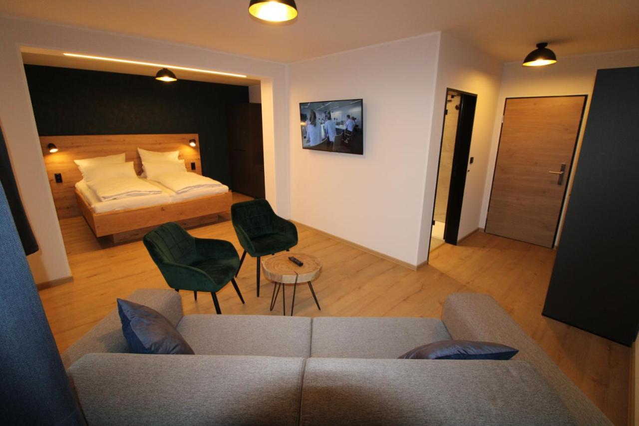 Der Hirsch Hotel Моншау Екстериор снимка