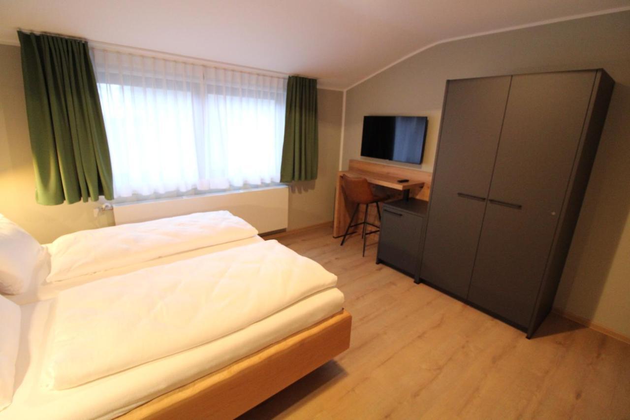 Der Hirsch Hotel Моншау Екстериор снимка
