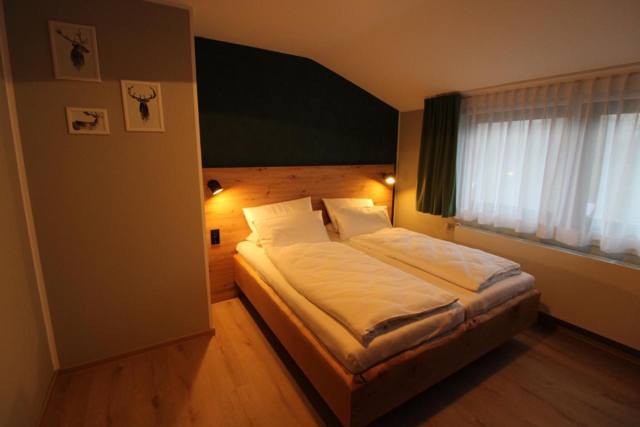 Der Hirsch Hotel Моншау Екстериор снимка