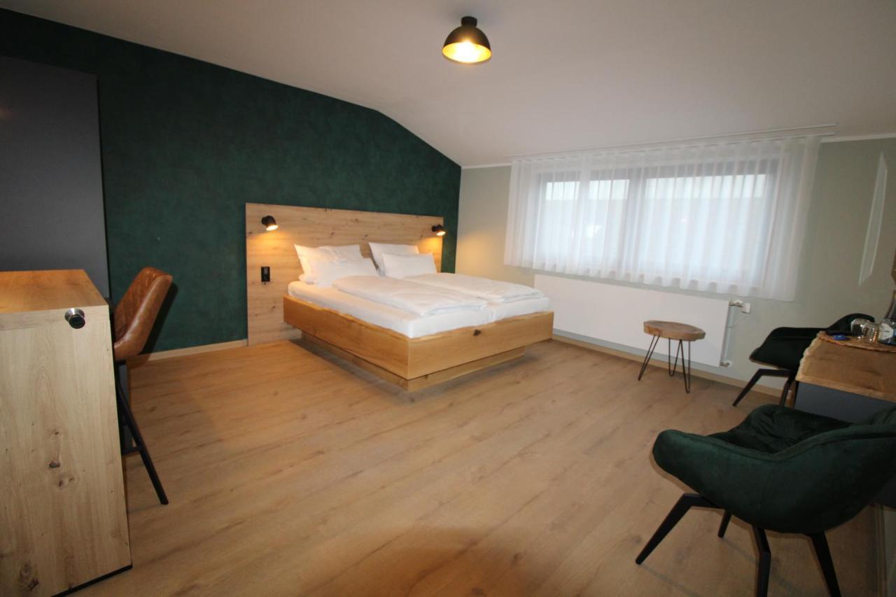 Der Hirsch Hotel Моншау Екстериор снимка