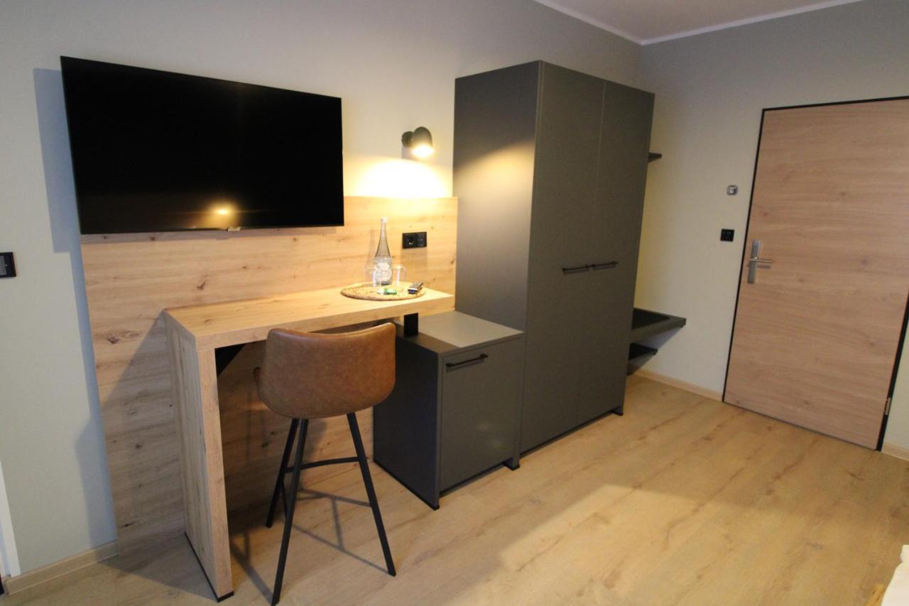 Der Hirsch Hotel Моншау Екстериор снимка