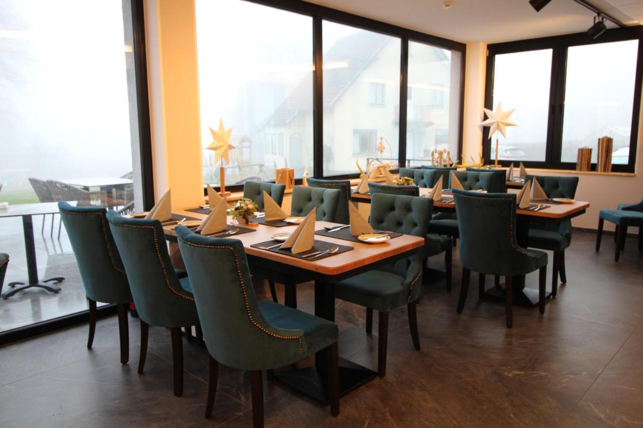 Der Hirsch Hotel Моншау Екстериор снимка