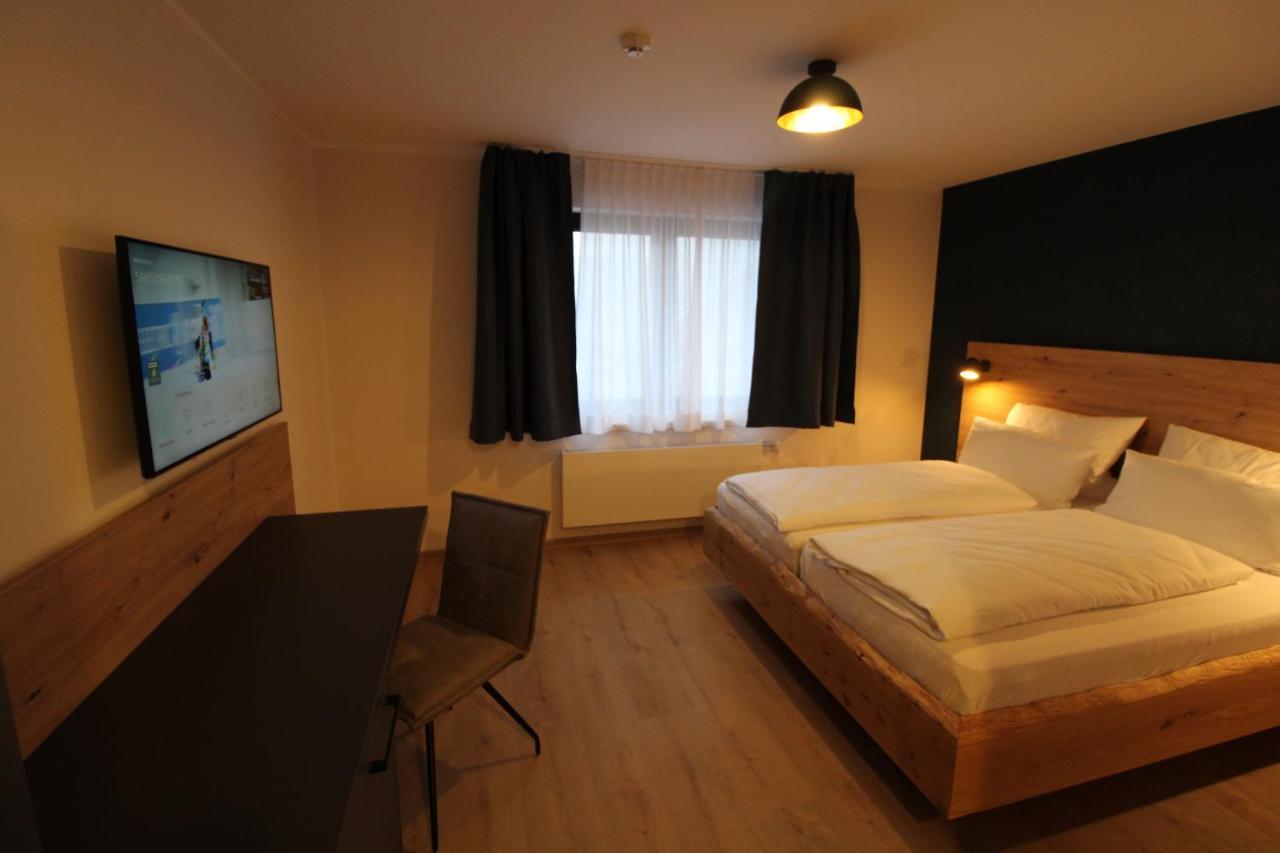 Der Hirsch Hotel Моншау Екстериор снимка