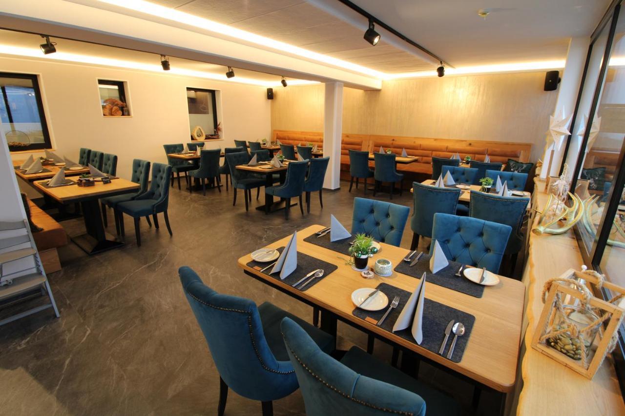 Der Hirsch Hotel Моншау Екстериор снимка